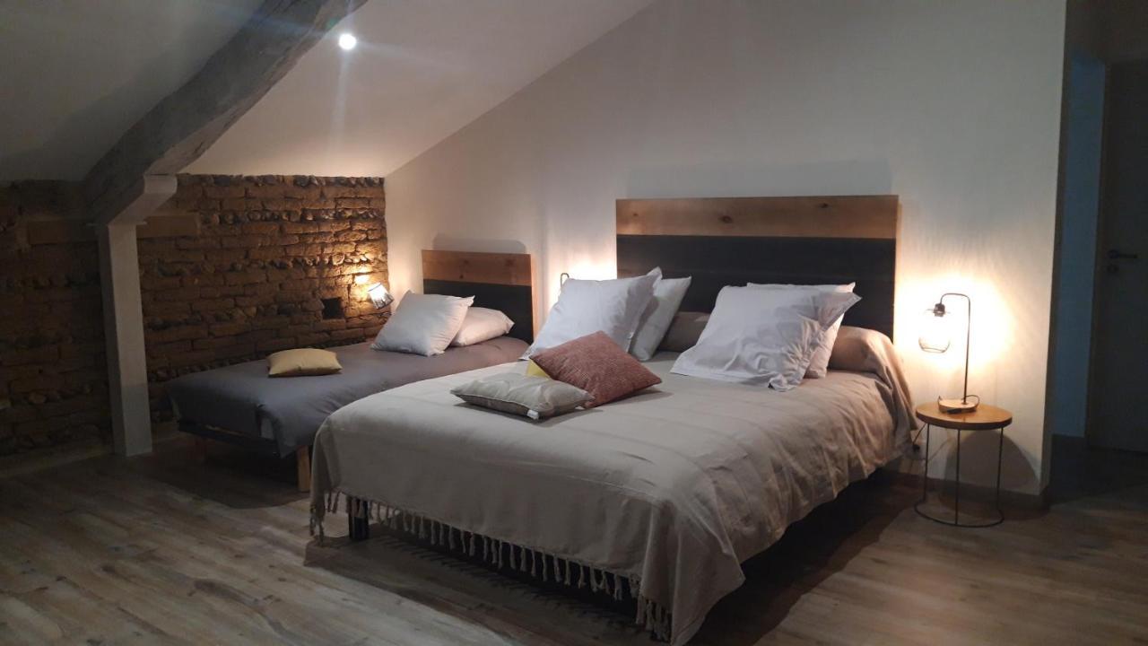 Les Chambres De Lili Saint-Loup  Екстер'єр фото