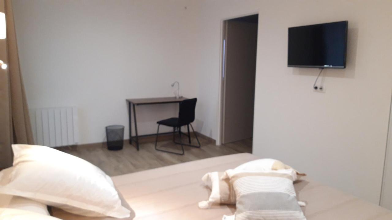 Les Chambres De Lili Saint-Loup  Екстер'єр фото