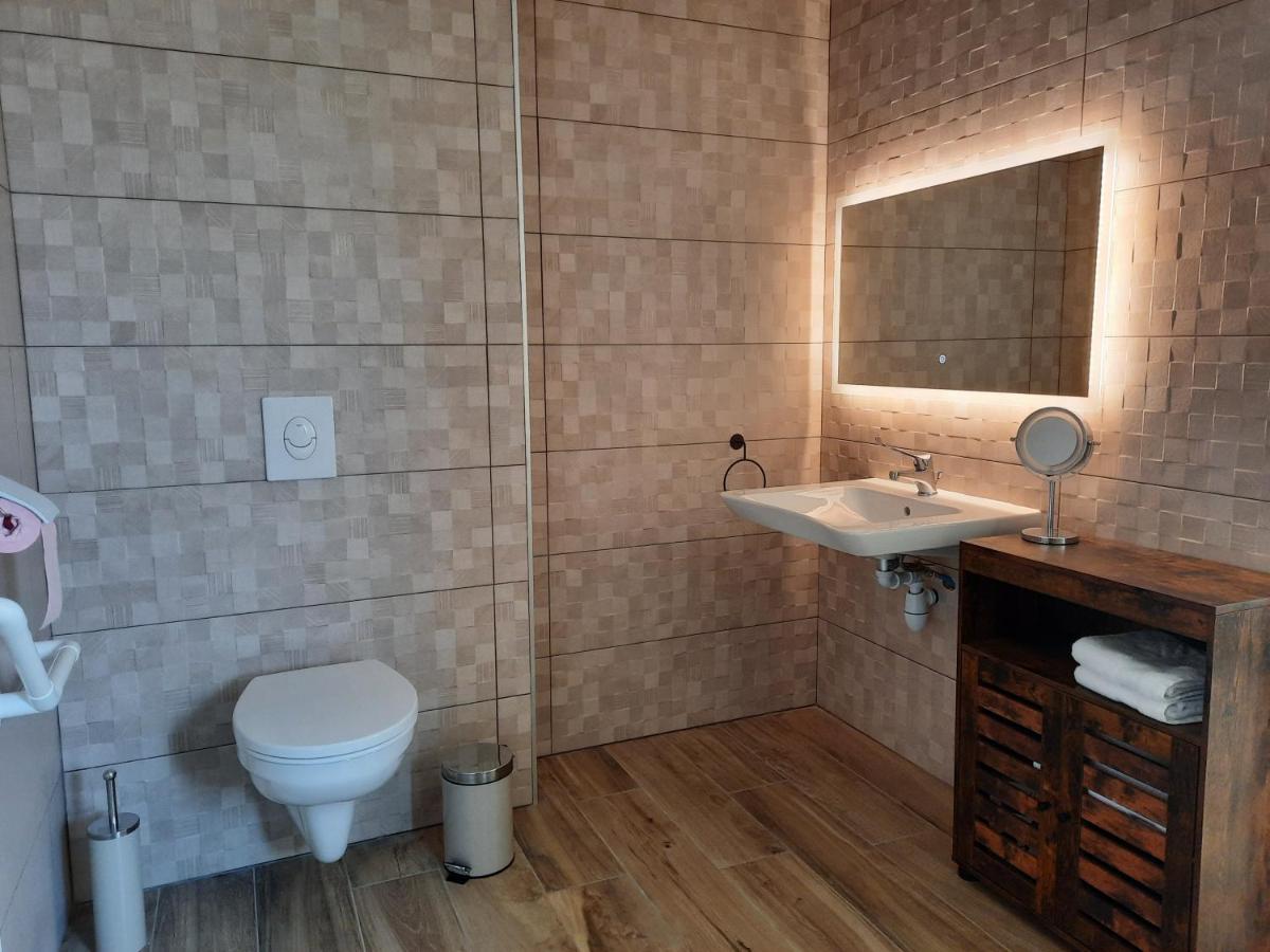 Les Chambres De Lili Saint-Loup  Екстер'єр фото